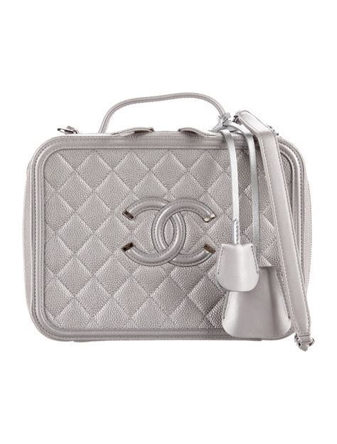 chanel vanity case medium vs large|chanel filigree case.